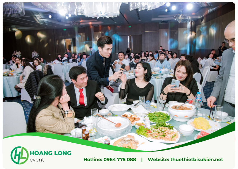 trang trí tất niên ấn tượng